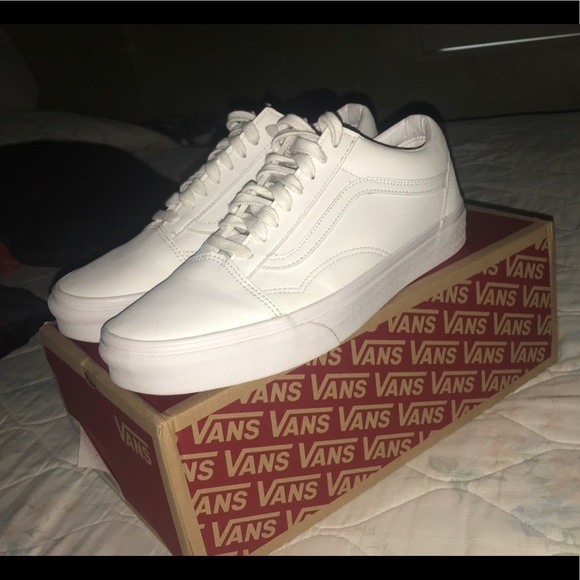 Vans Other - VANS All white Old Skool (Leather)